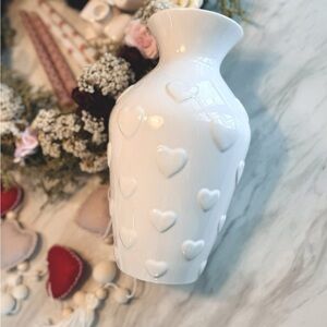 White Heart Embossed Vase My Texas House Ceramic Viral
